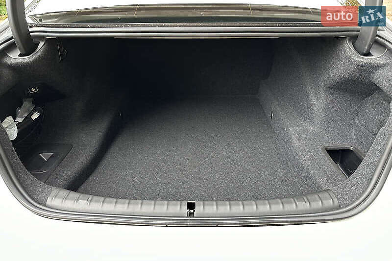 Седан BMW 5 Series 2017 в Львове фото 11 Седан BMW 5 Series 2017 в Львове