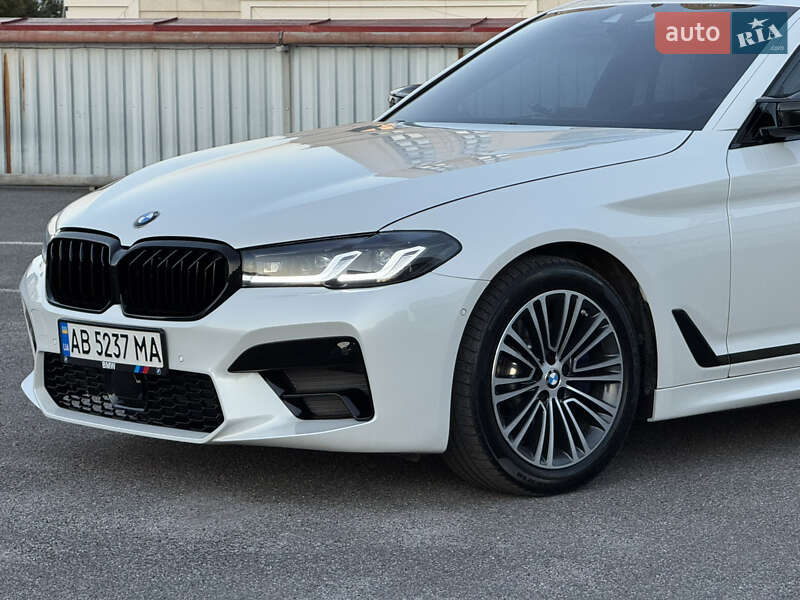 Седан BMW 5 Series 2018 в Виннице