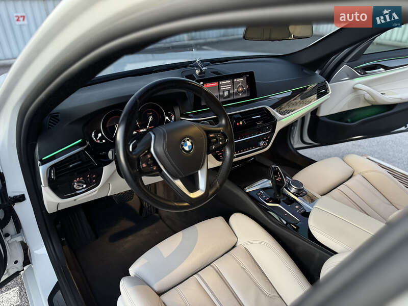 Седан BMW 5 Series 2018 в Виннице