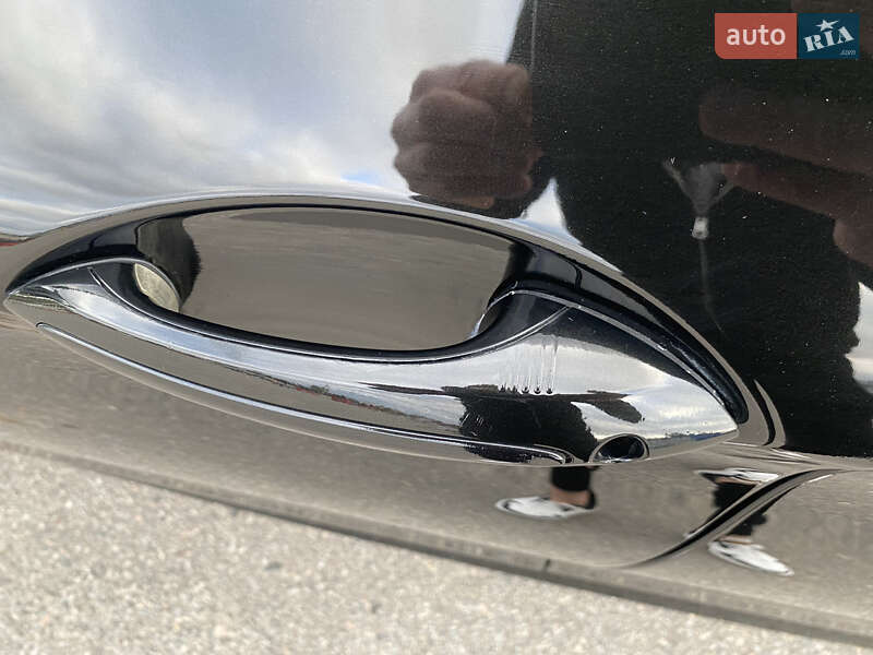 Седан BMW 5 Series 2012 в Харкові