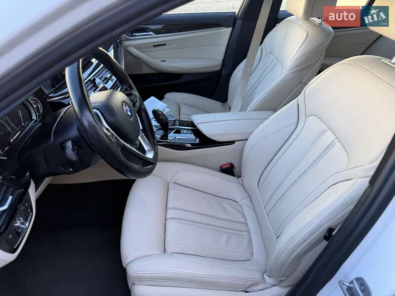 Седан BMW 5 Series 2017 в Стрые фото 19 Седан BMW 5 Series 2017 в Стрые