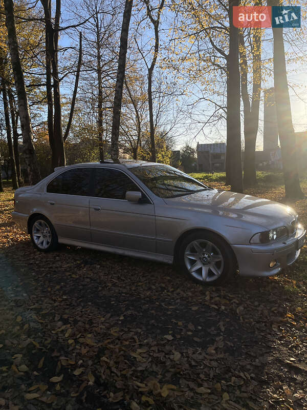Седан BMW 5 Series 2001 в Черновцах