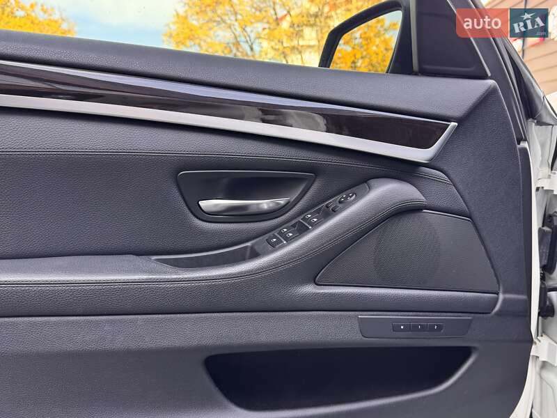 Седан BMW 5 Series 2013 в Одессе