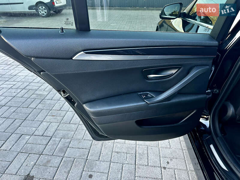 Універсал BMW 5 Series 2014 в Дніпрі