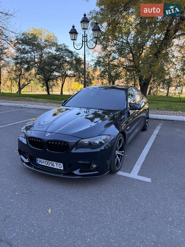 Седан BMW 5 Series 2013 в Одессе