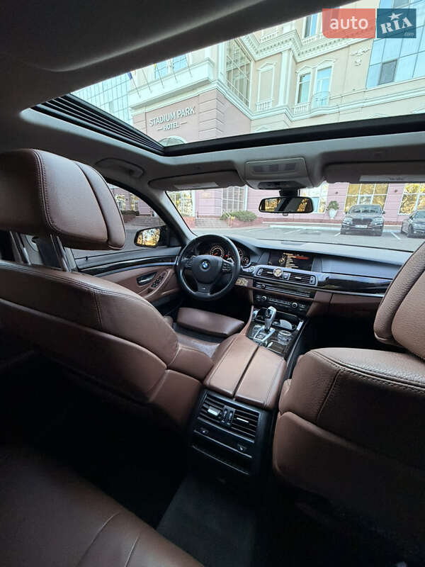 Седан BMW 5 Series 2013 в Одессе
