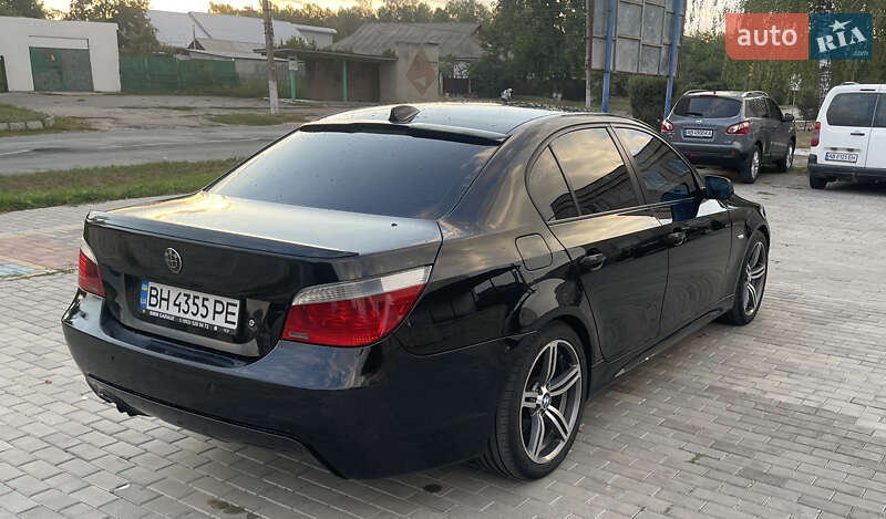 Седан BMW 5 Series 2005 в Бершади