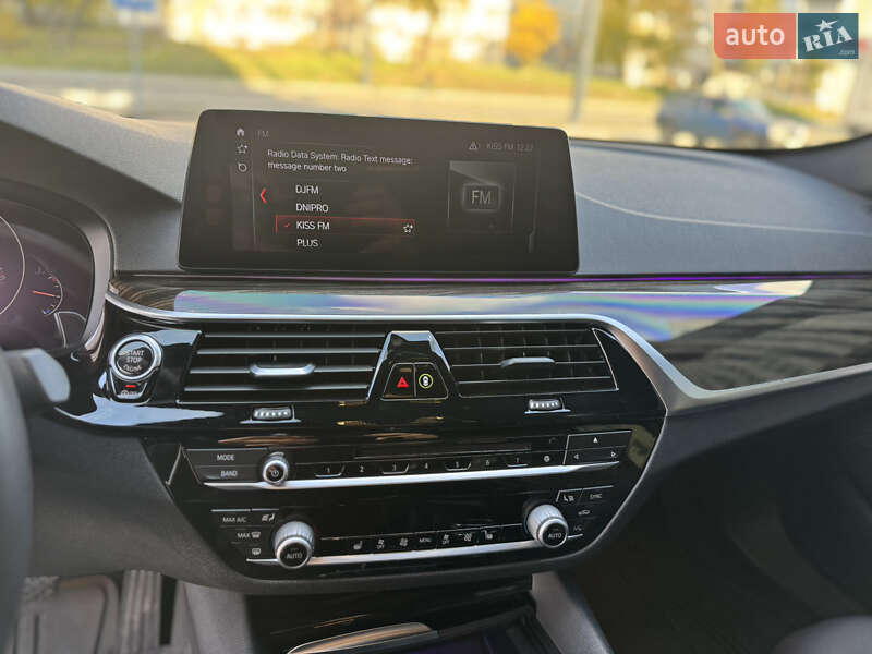 Седан BMW 5 Series 2017 в Днепре