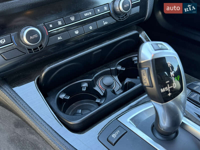 Седан BMW 5 Series 2011 в Одессе