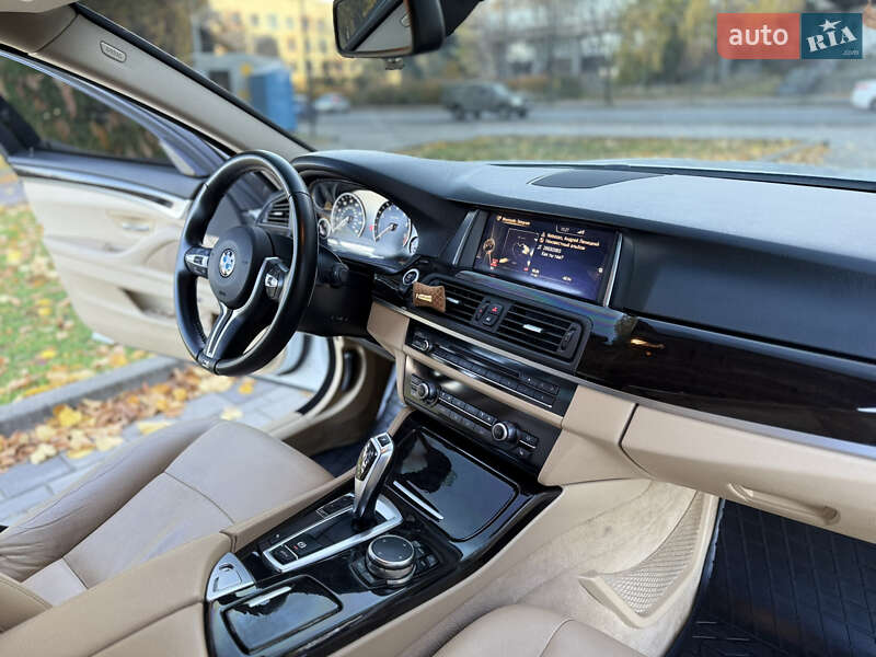 Седан BMW 5 Series 2015 в Днепре