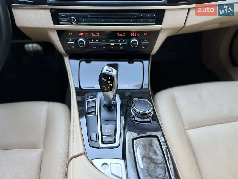 Седан BMW 5 Series 2015 в Днепре