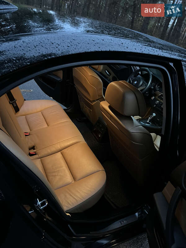 Седан BMW 5 Series 2008 в Новомосковську