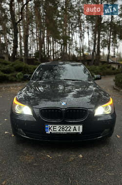 Седан BMW 5 Series 2008 в Новомосковську