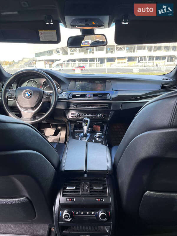 Седан BMW 5 Series 2013 в Львове