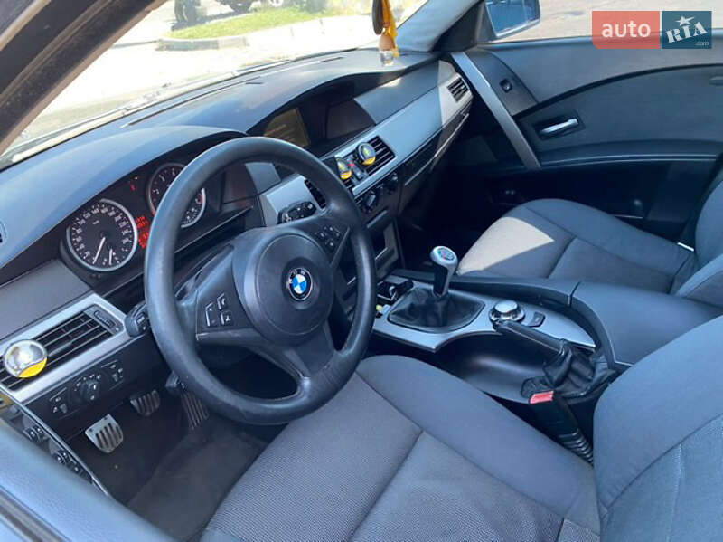 Седан BMW 5 Series 2004 в Бориславе