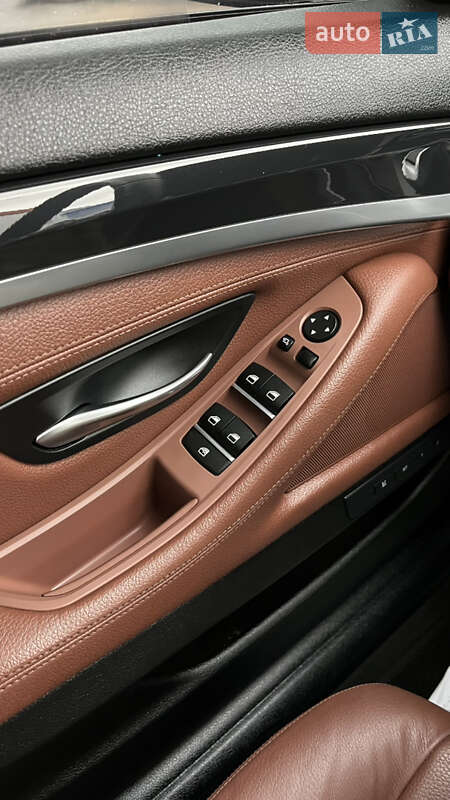 Седан BMW 5 Series 2016 в Виннице