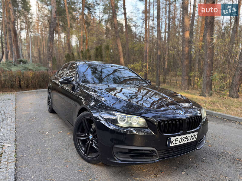 Седан BMW 5 Series 2013 в Днепре