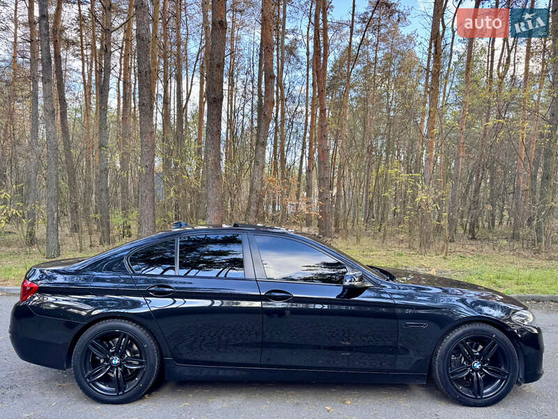 Седан BMW 5 Series 2013 в Днепре