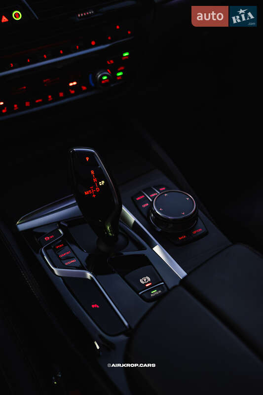 Седан BMW 5 Series 2018 в Кропивницькому