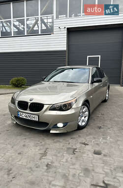 Седан BMW 5 Series 2004 в Львове
