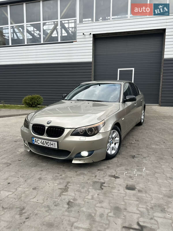 BMW 5 Series 2004