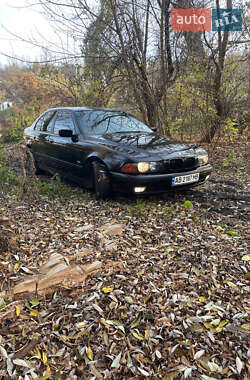 Седан BMW 5 Series 2000 в Виннице