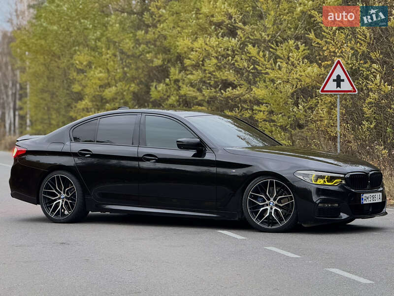 Седан BMW 5 Series 2017 в Олевске