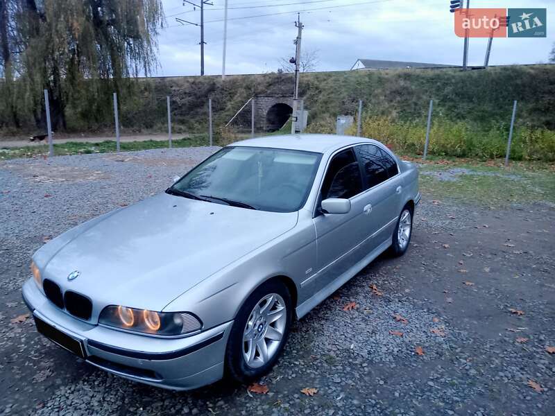 BMW 5 Series 1998