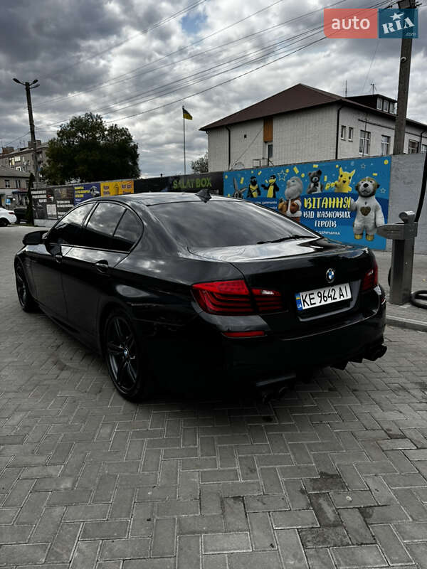 Седан BMW 5 Series 2014 в Царичанці
