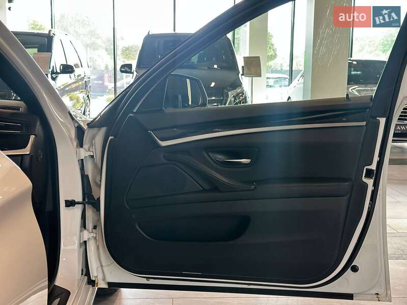 Седан BMW 5 Series 2014 в Львове фото 41 Седан BMW 5 Series 2014 в Львове