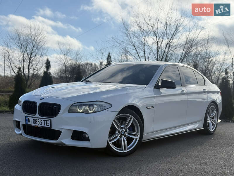 Седан BMW 5 Series 2012 в Березане