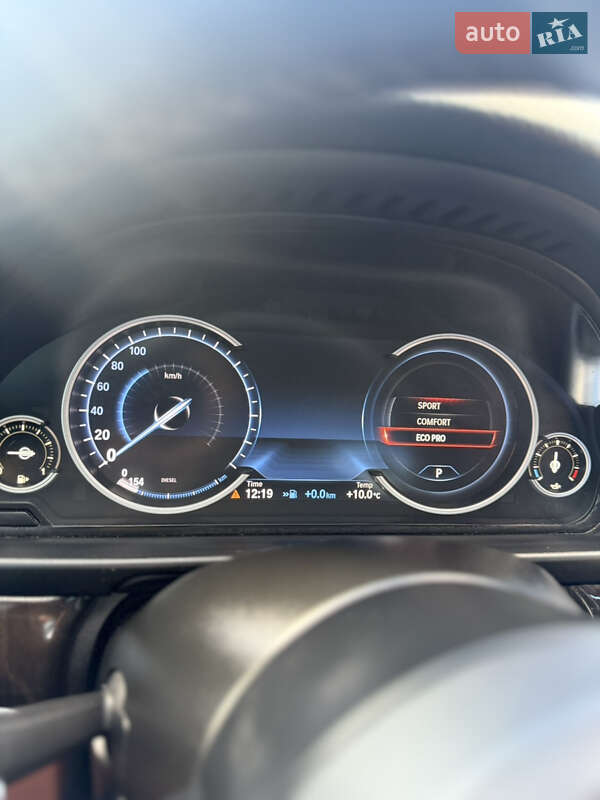 Седан BMW 5 Series 2012 в Березане