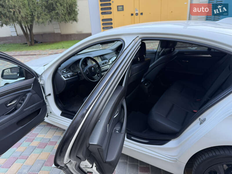 Седан BMW 5 Series 2010 в Одессе