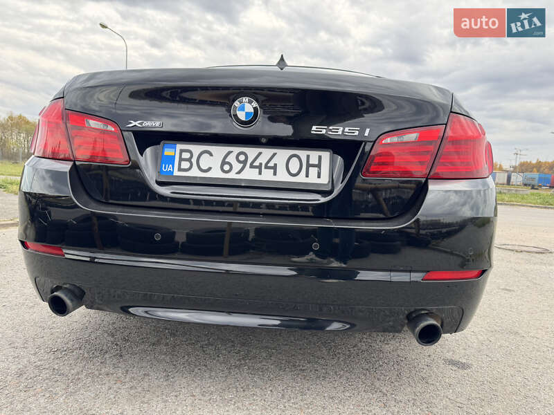 Седан BMW 5 Series 2012 в Львове
