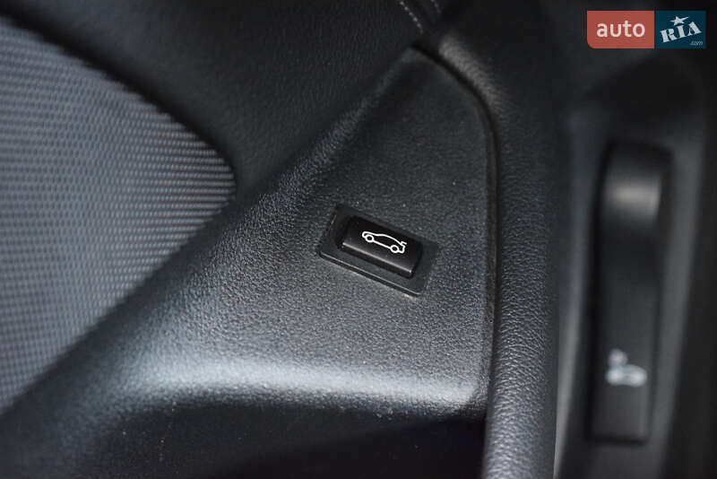 Седан BMW 5 Series 2019 в Киеве