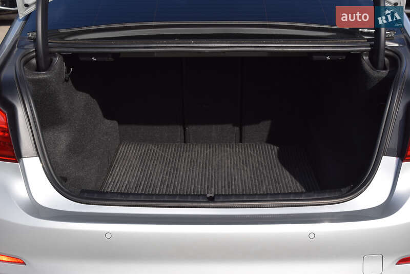 Седан BMW 5 Series 2019 в Киеве