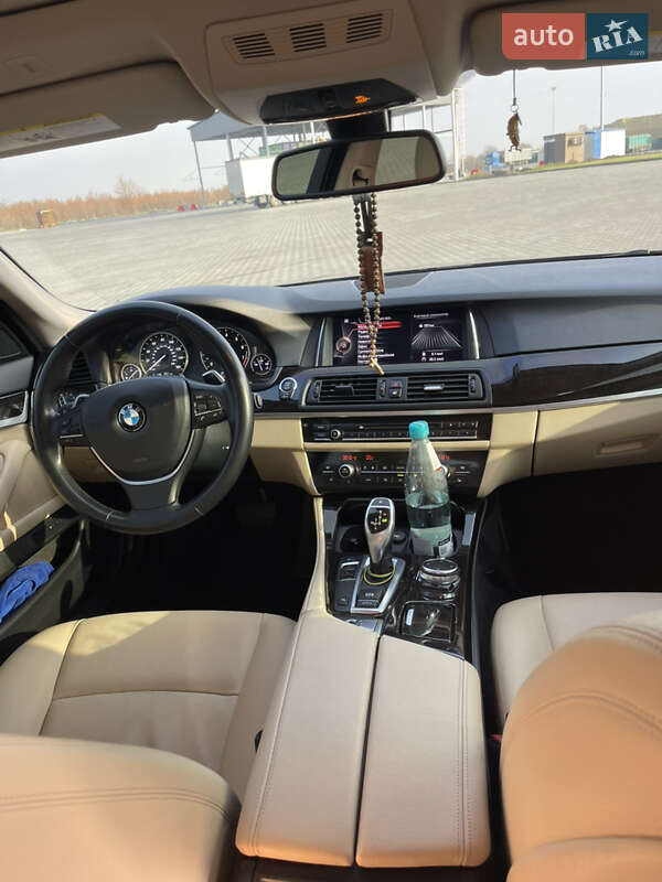 Седан BMW 5 Series 2016 в Днепре