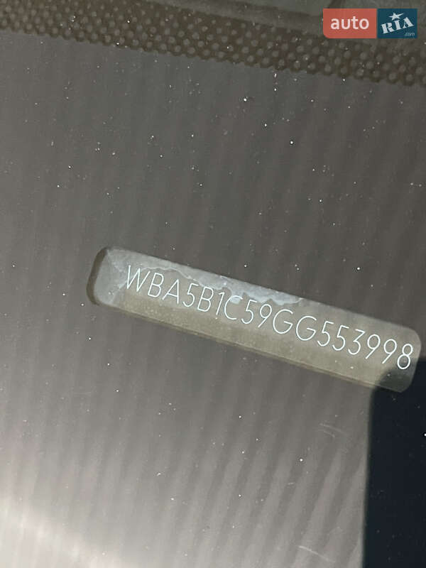 Седан BMW 5 Series 2016 в Днепре