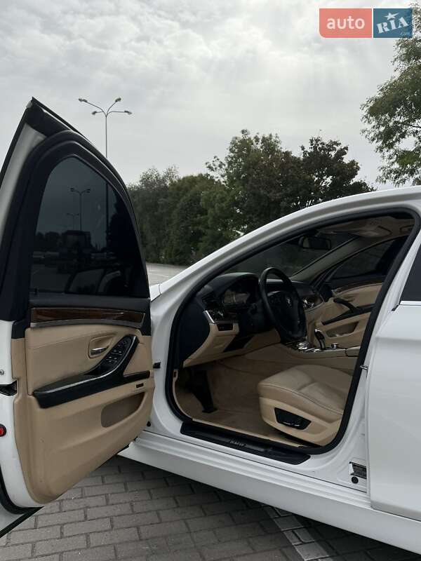 Седан BMW 5 Series 2012 в Львове фото 18 Седан BMW 5 Series 2012 в Львове