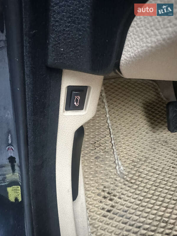 Седан BMW 5 Series 2013 в Киеве