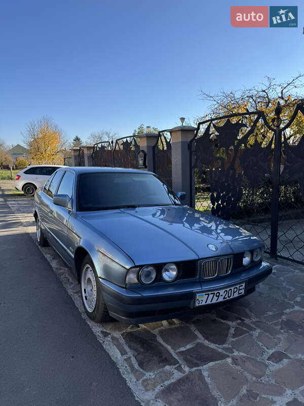 Седан BMW 5 Series 1991 в Ужгороді