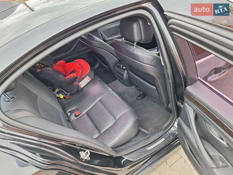 Седан BMW 5 Series 2012 в Луцке