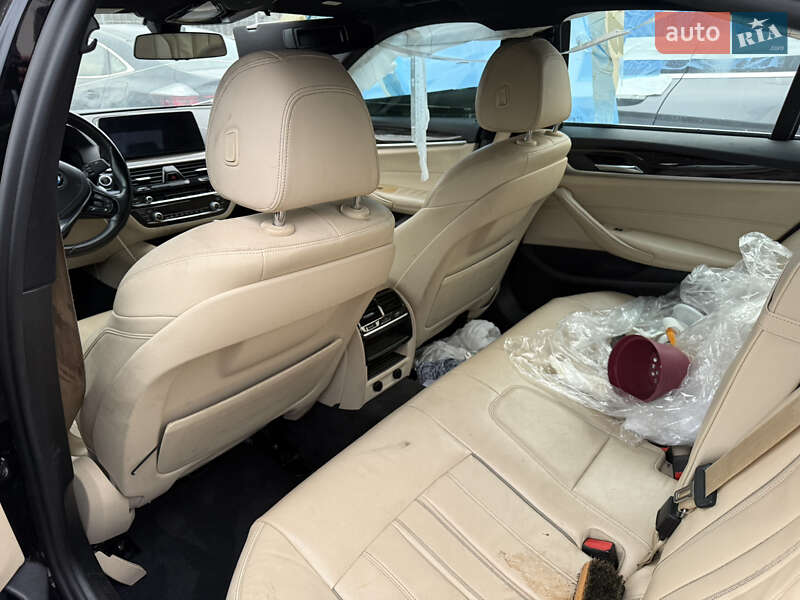 Седан BMW 5 Series 2017 в Львове