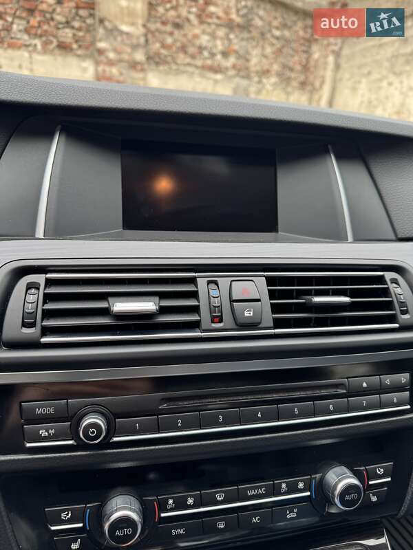 Седан BMW 5 Series 2015 в Днепре