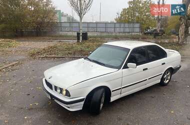 Седан BMW 5 Series 1991 в Николаеве