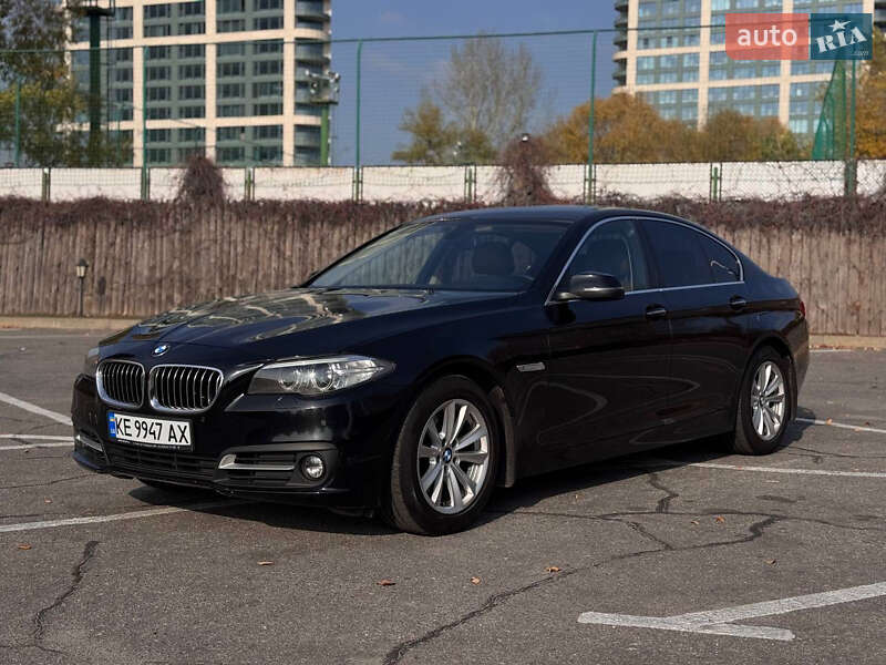 Седан BMW 5 Series 2015 в Днепре фото Седан BMW 5 Series 2015 в Днепре