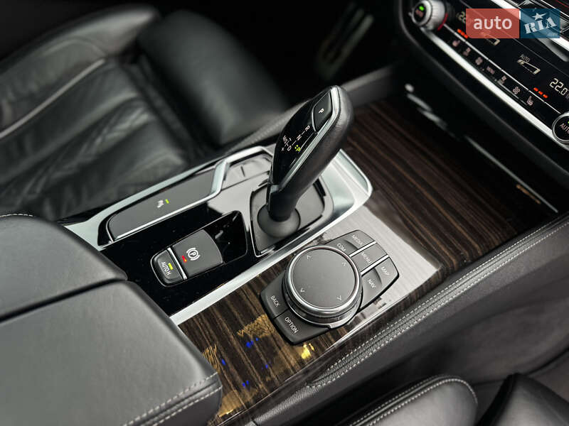 Седан BMW 5 Series 2017 в Житомире