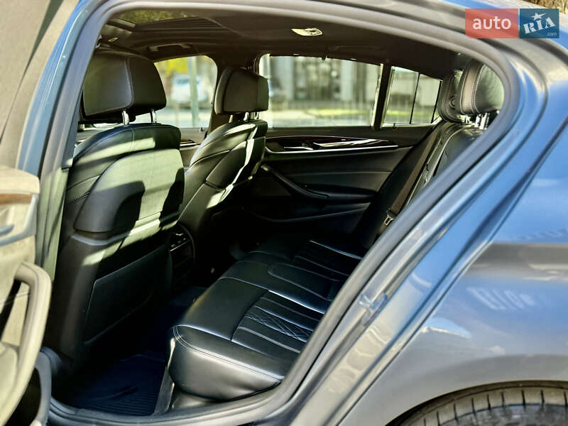 Седан BMW 5 Series 2017 в Черновцах фото 14 Седан BMW 5 Series 2017 в Черновцах