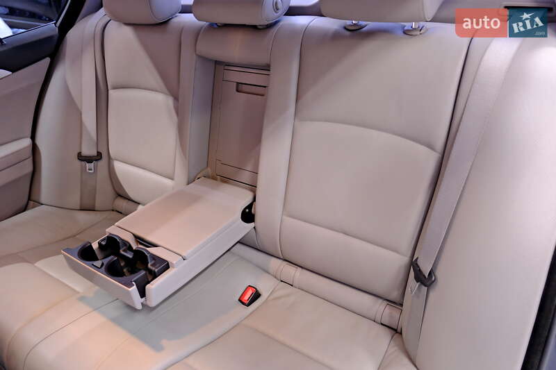 Седан BMW 5 Series 2013 в Одессе