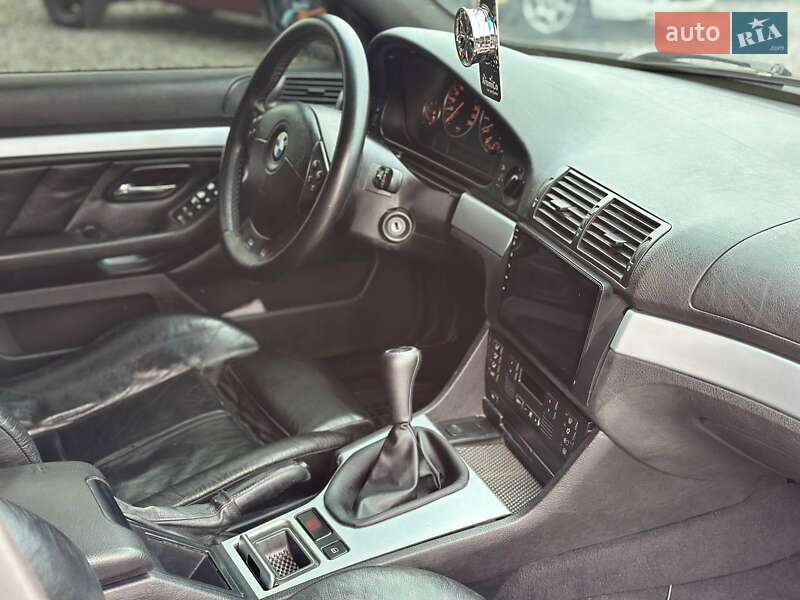 Седан BMW 5 Series 2001 в Харькове